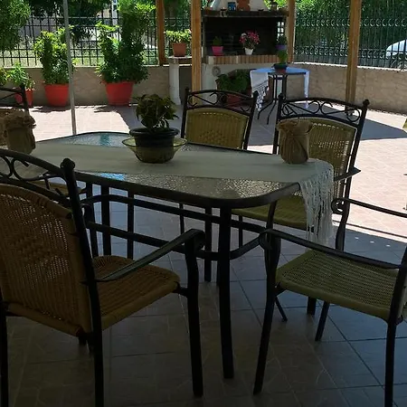 Dimitra Pentaliou Kamena Wurla