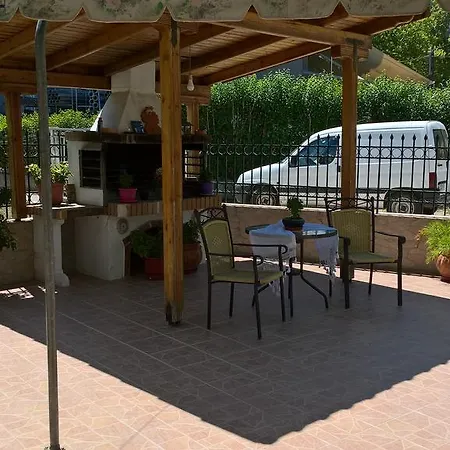 Guest house Dimitra Pentaliou Kamena Vourla