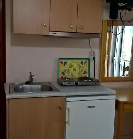 Dimitra Pentaliou Pensjonat 3*